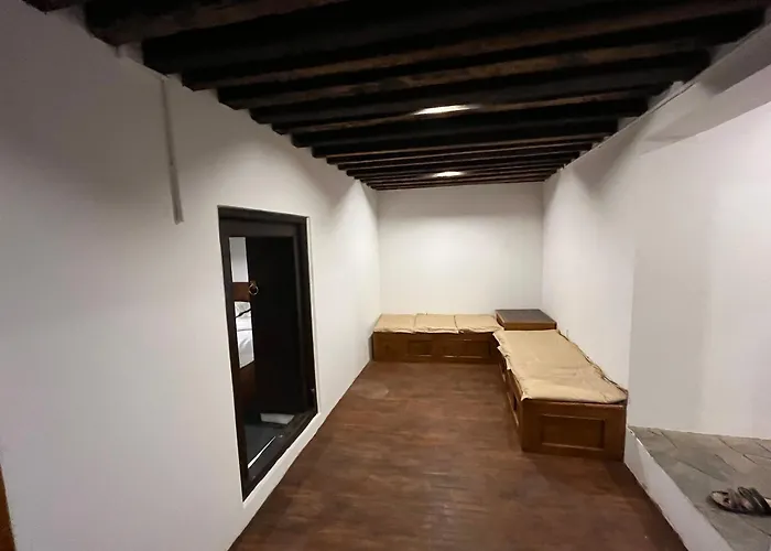 Newa:inn